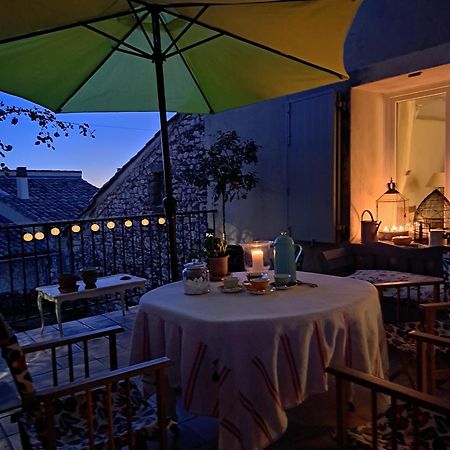 Bed and Breakfast La Maison De Gisele Saint-Victor-des-Oules Exterior foto