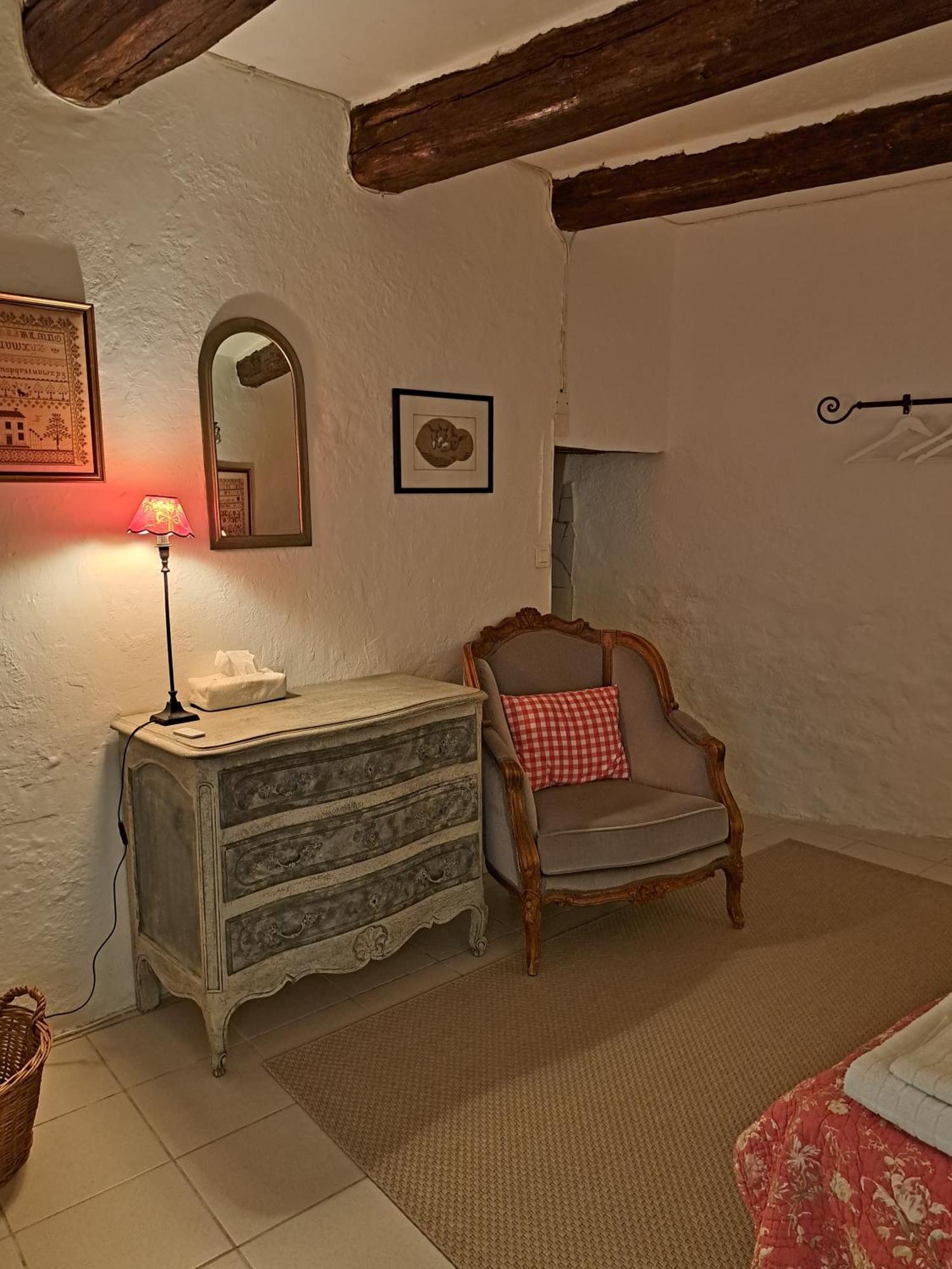 Bed and Breakfast La Maison De Gisele Saint-Victor-des-Oules Exterior foto