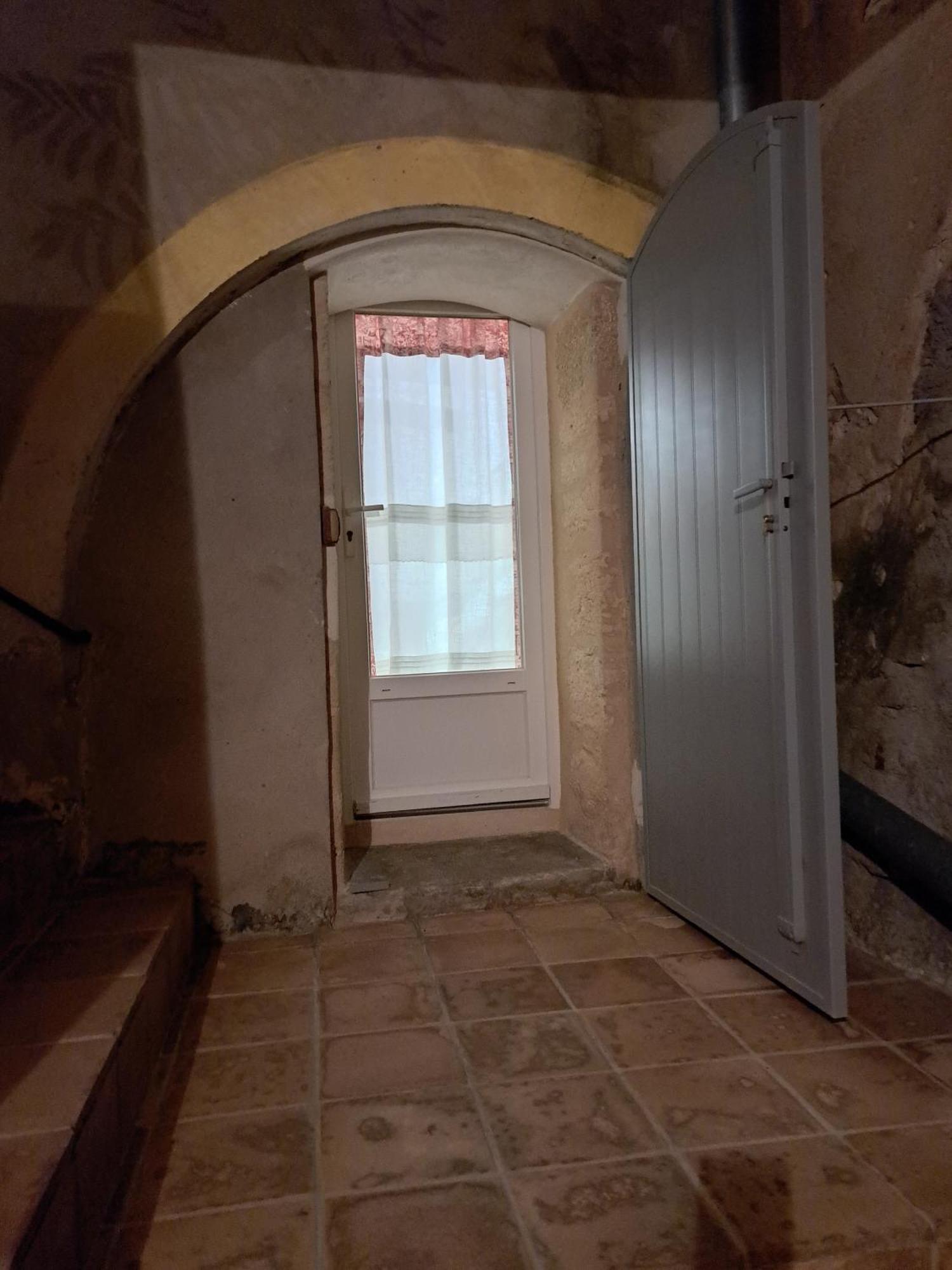 Bed and Breakfast La Maison De Gisele Saint-Victor-des-Oules Exterior foto